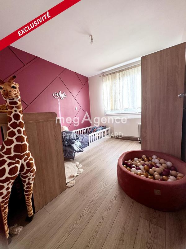 Maison - 98 m² - 5 pièces