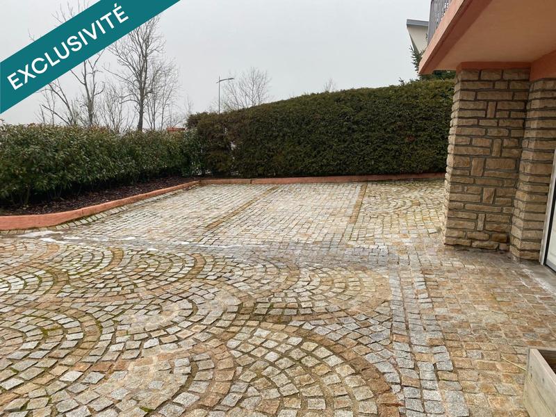 Maison - 165 m² - 8 pièces