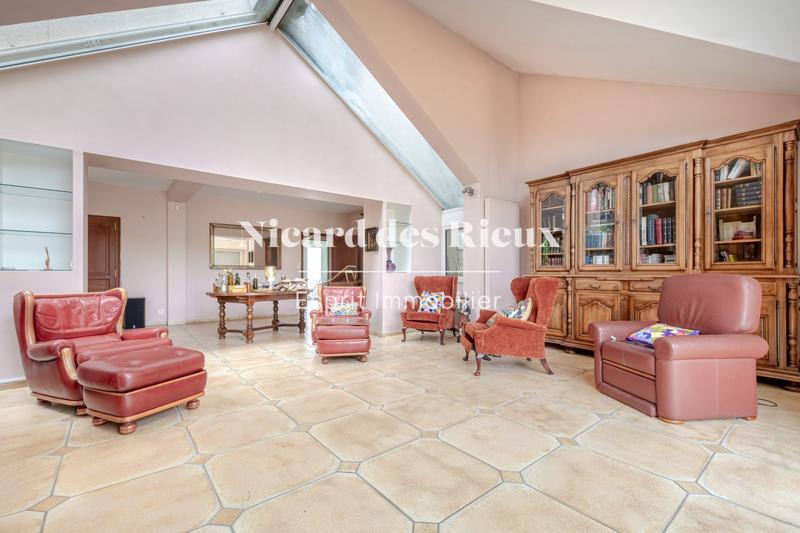 Maison ancienne - 280 m² - 9 pièces