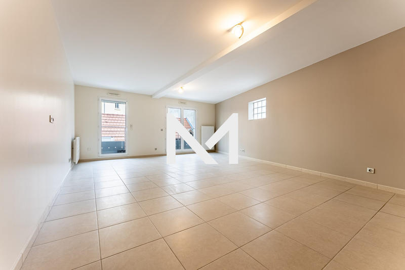 Appartement - 100 m² - 3 pièces