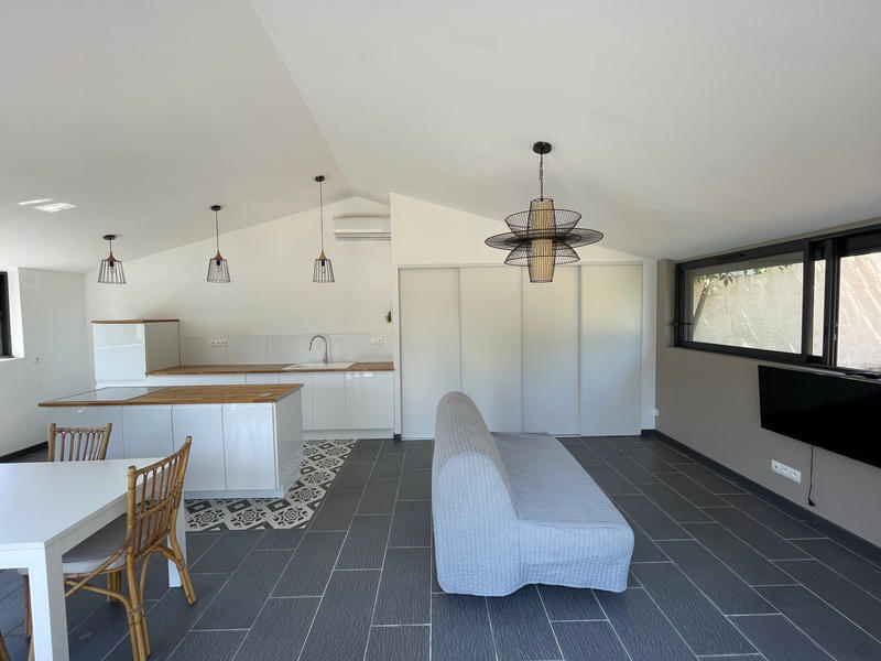 Villa - 220 m² - 9 pièces