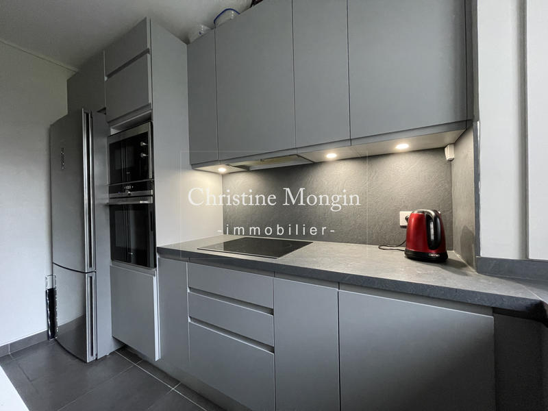 Appartement - 96 m² - 3 pièces