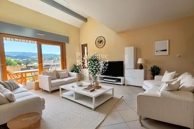 Duplex - 140 m² - 6 pièces