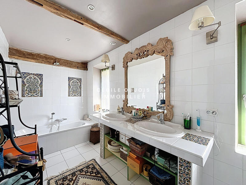 Maison - 189 m² - 6 pièces