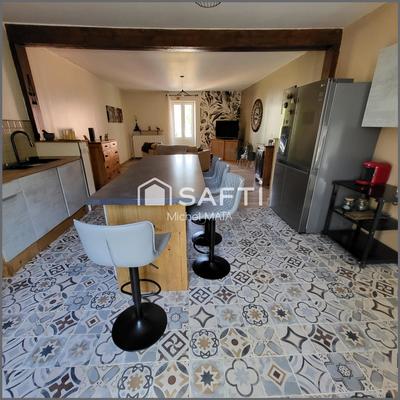 Maison - 133 m² - 5 pièces