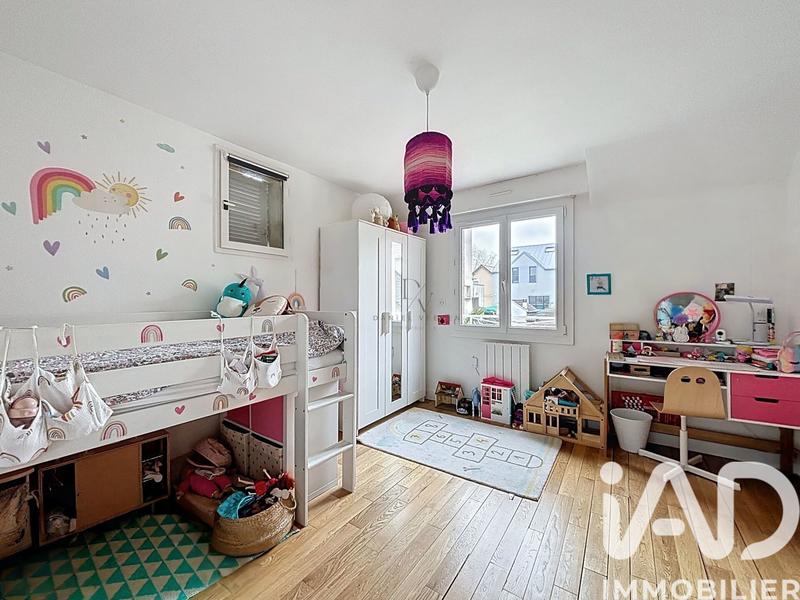 Maison - 224 m² - 9 pièces