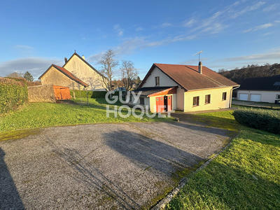 Maison - 100 m² - 5 pièces