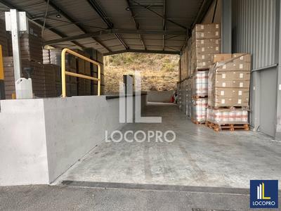 Local d'activité / Entrepôt - 4 600 m²