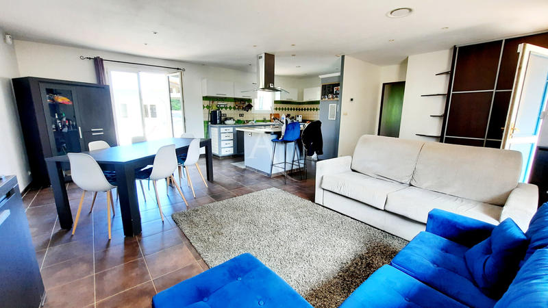 Maison - 157 m² - 7 pièces