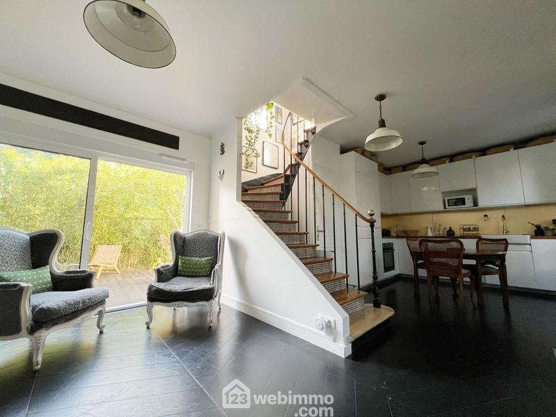 Maison - 105 m² - 5 pièces