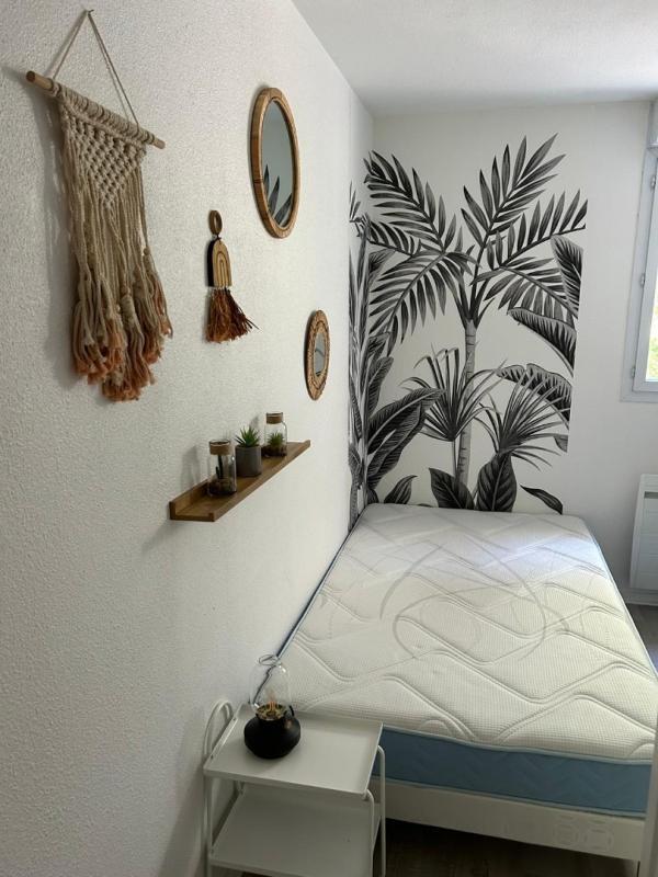 Chambre - 9 m² - 1 pièce