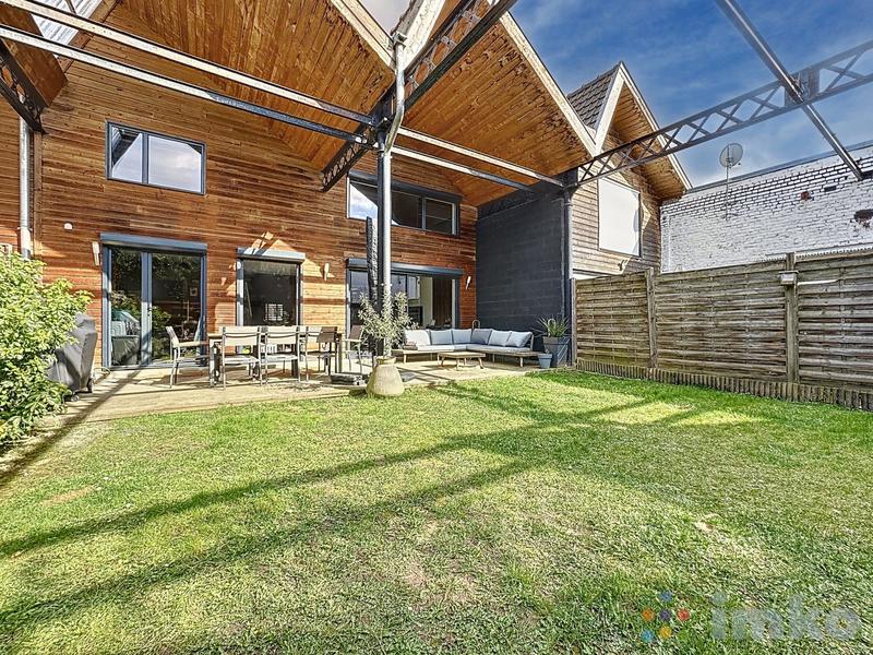 Maison - 200 m² - 4 pièces