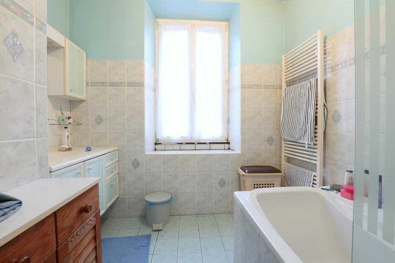 Appartement - 102 m² - 4 pièces