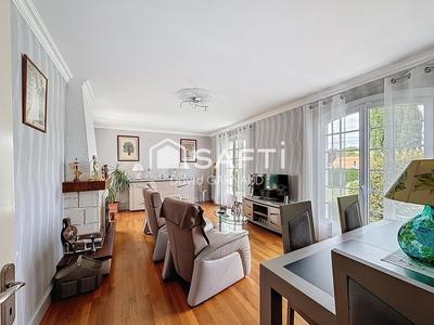 Maison - 177 m² - 7 pièces