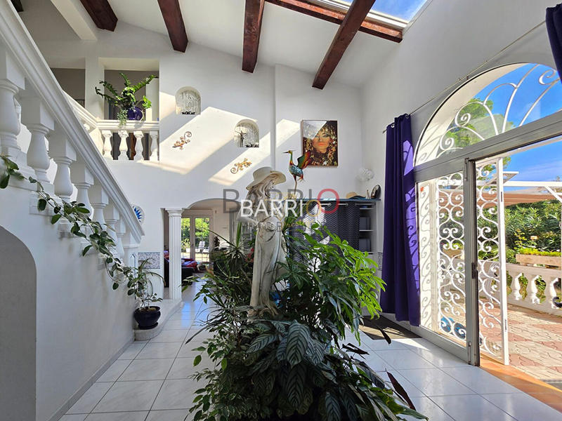 Villa - 195 m² - 8 pièces