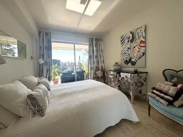 Appartement - 85 m² - 3 pièces