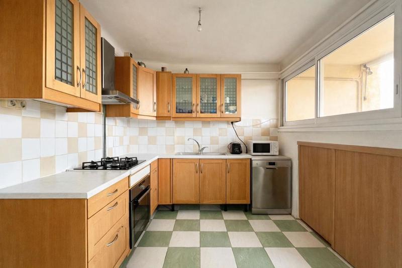 Appartement - 86 m² - 4 pièces