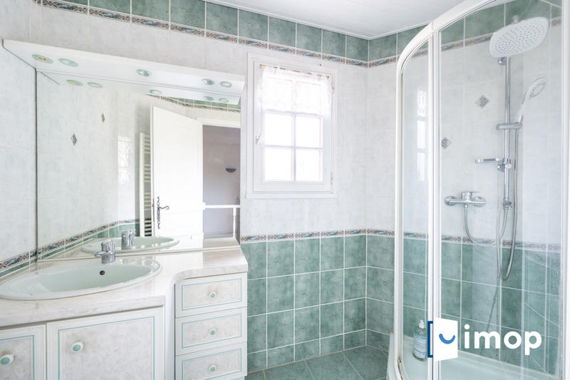 Maison - 190 m² - 7 pièces