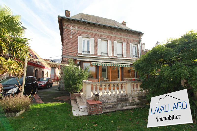 Maison - 207 m² - 10 pièces