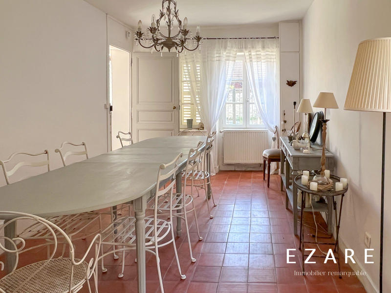 Maison ancienne - 260 m² - 12 pièces