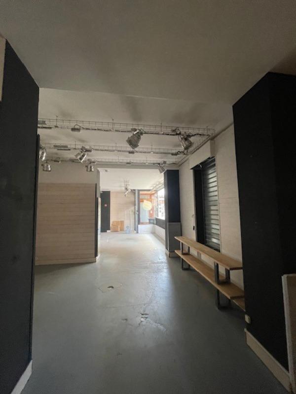 Local commercial - 272 m² - 5 pièces