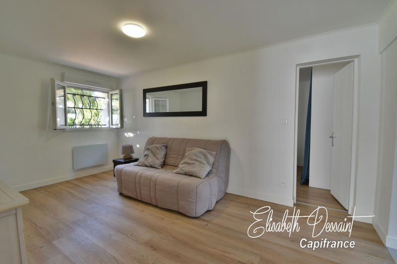 Maison - 196 m² - 7 pièces