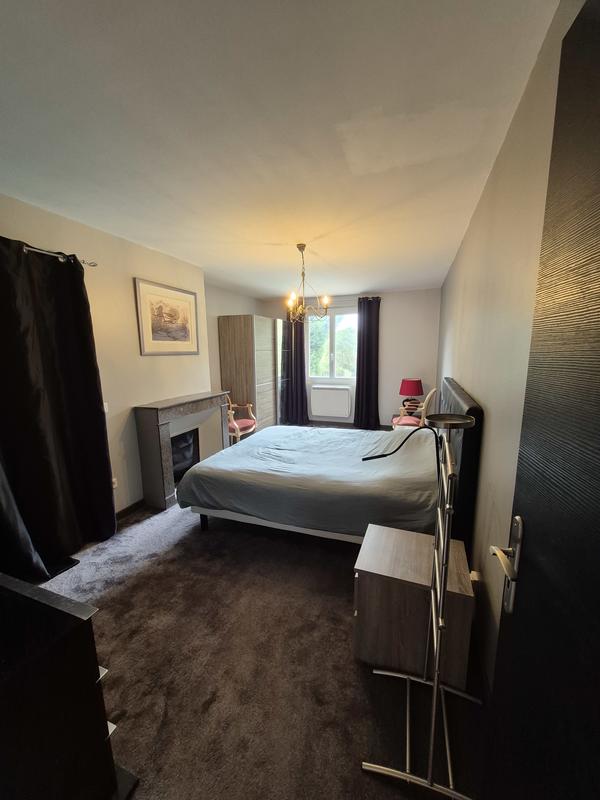 Maison - 442 m² - 13 pièces