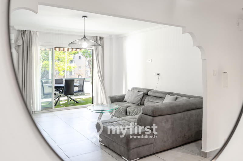 Appartement - 97 m² - 5 pièces