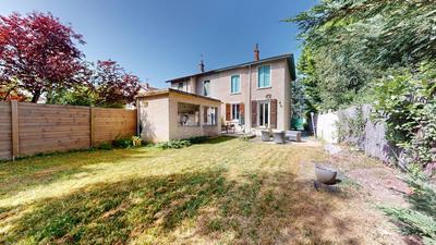 Maison - 120 m² - 5 pièces