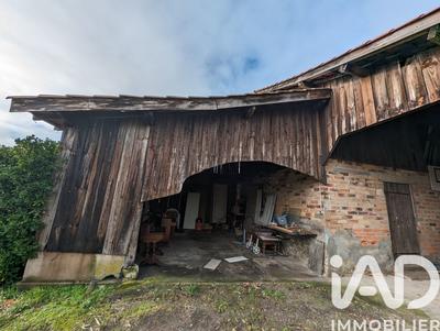 Maison - 205 m² - 7 pièces