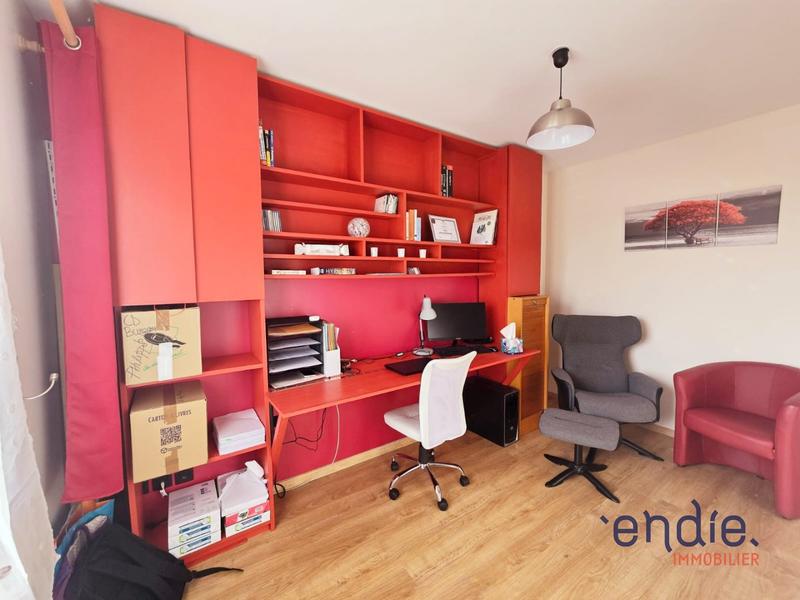 Maison - 228 m² - 6 pièces