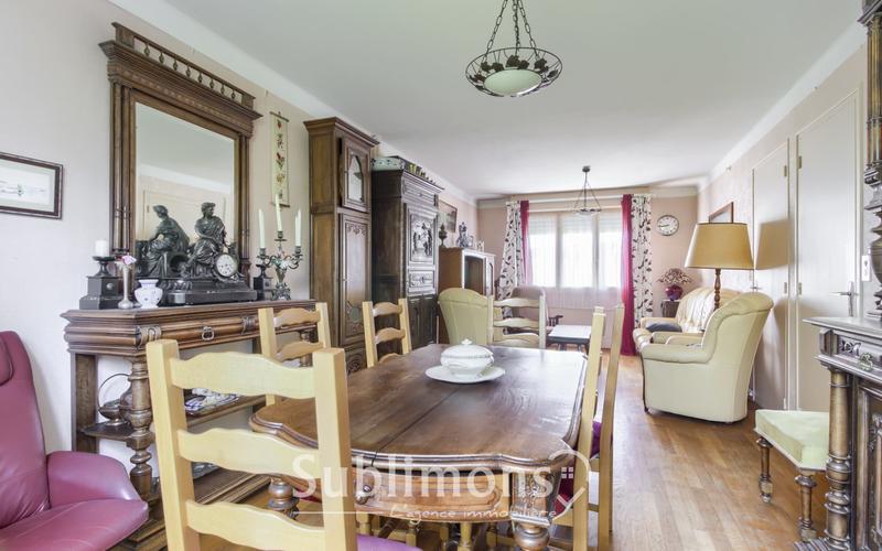 Maison traditionnelle - 125 m² - 5 pièces