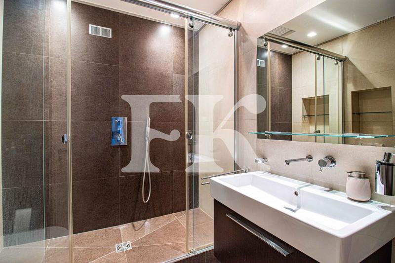 Appartement - 149 m² - 5 pièces