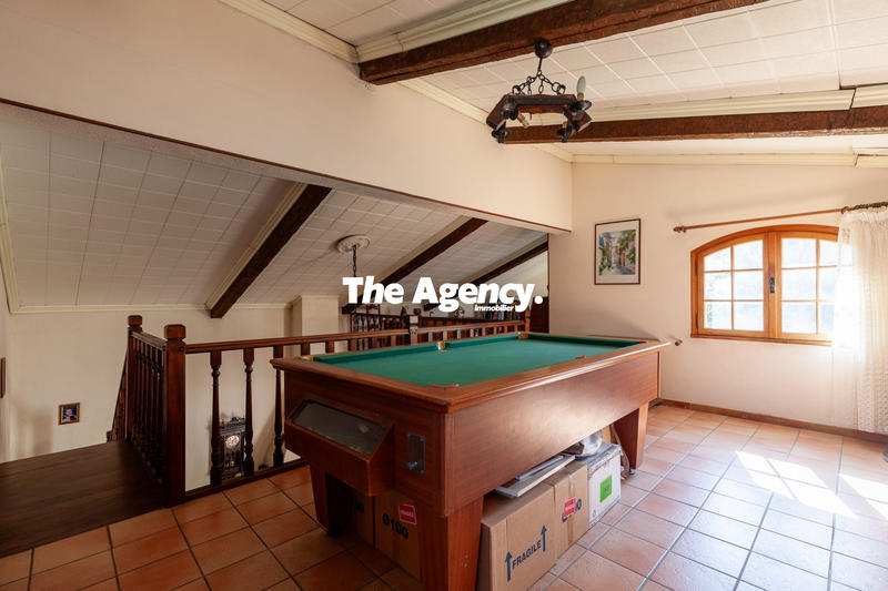 Maison traditionnelle - 140 m² - 5 pièces