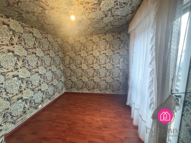 Appartement - 100 m² - 6 pièces