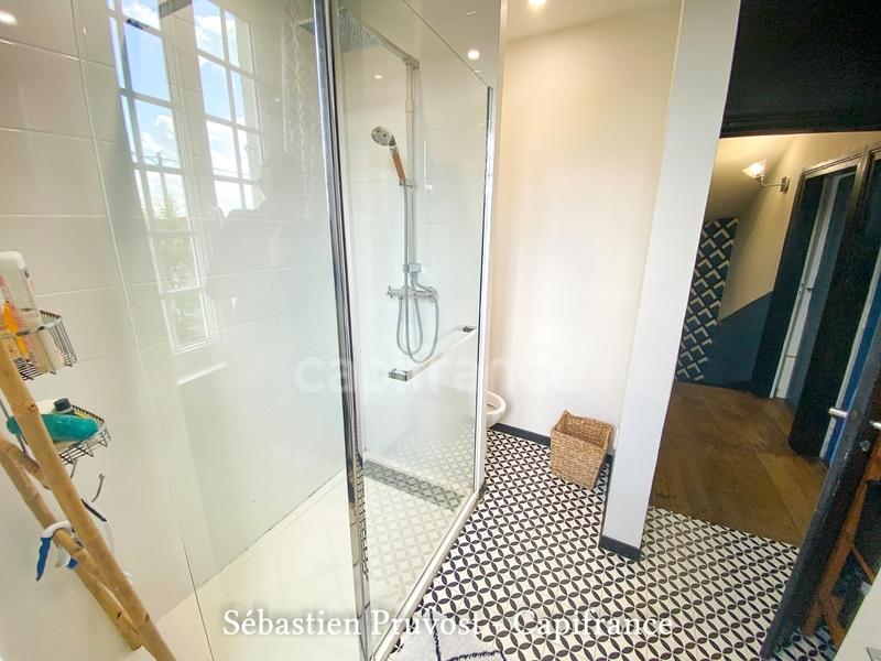 Maison de maîtres - 300 m² - 9 pièces