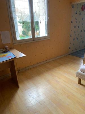 Maison - 70 m² - 5 pièces