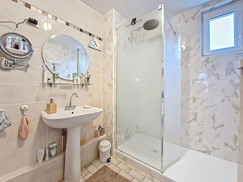 Maison - 94 m² - 5 pièces