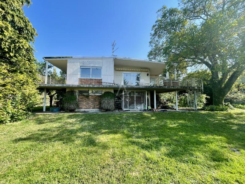 Maison ancienne - 160 m² - 4 pièces