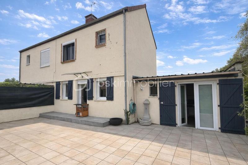 Maison - 86 m² - 5 pièces