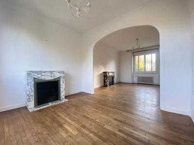 Maison - 142 m² - 7 pièces