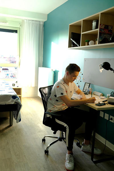 Appartement - 90 m² - 1 pièce