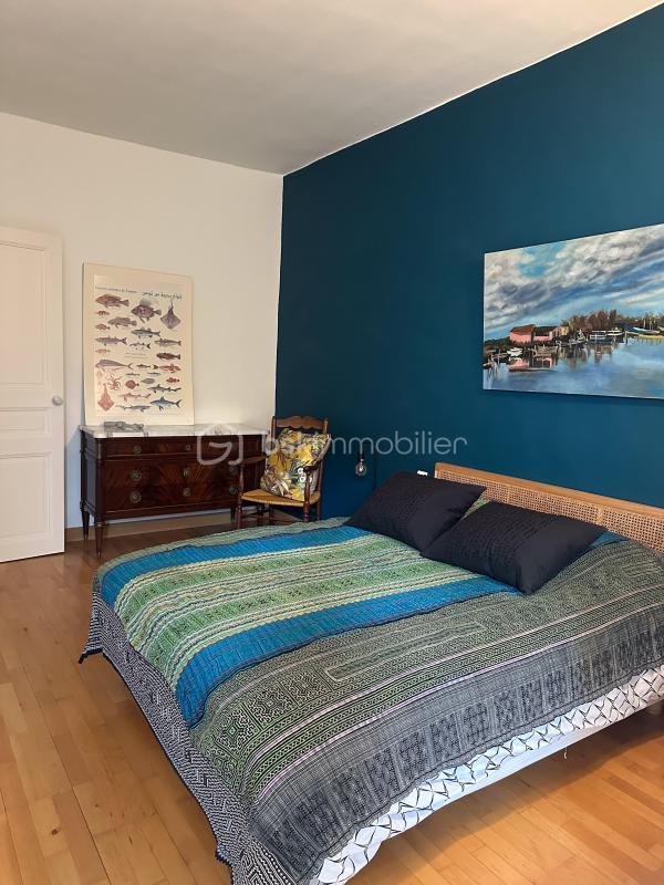 Maison de ville - 223 m² - 7 pièces