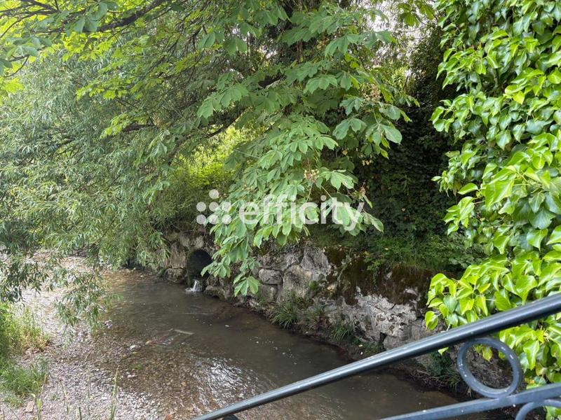 Maison - 150 m² - 8 pièces