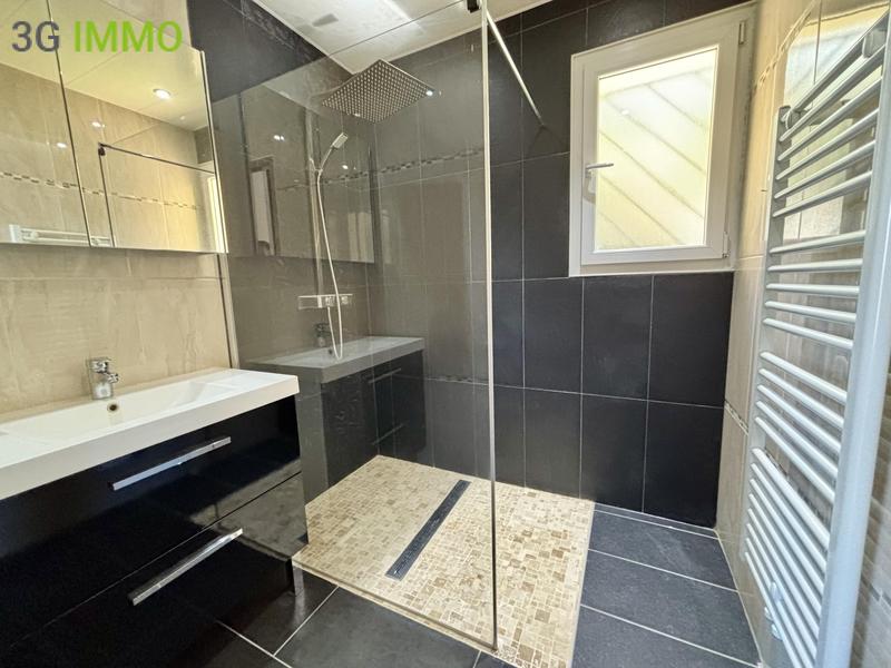 Maison contemporaine - 128 m² - 5 pièces