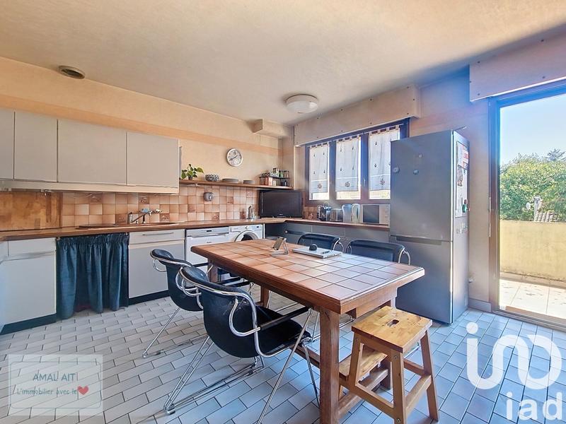 Maison - 226 m² - 9 pièces