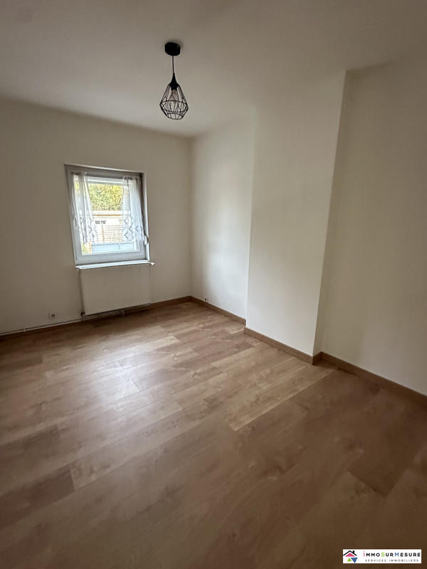 Maison - 91 m² - 5 pièces