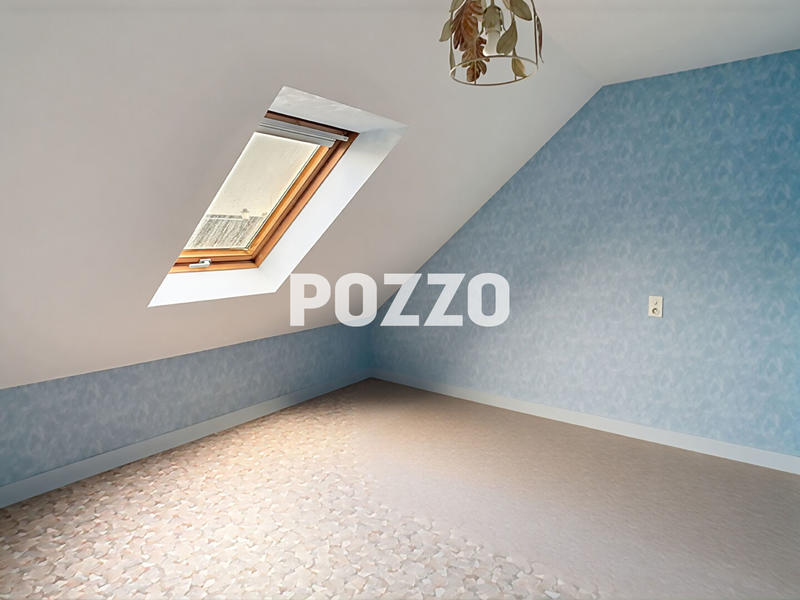 Maison - 90 m² - 5 pièces