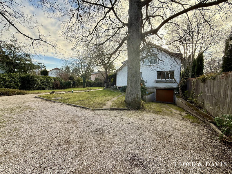 Maison - 178 m² - 8 pièces