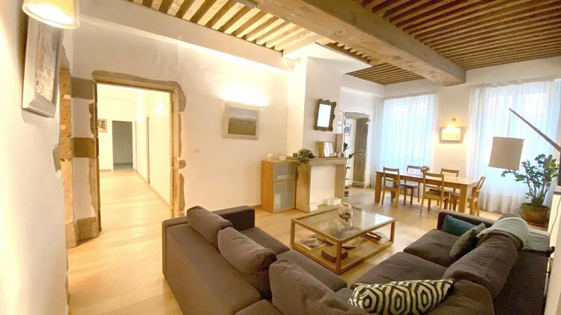 Appartement - 137 m² - 5 pièces